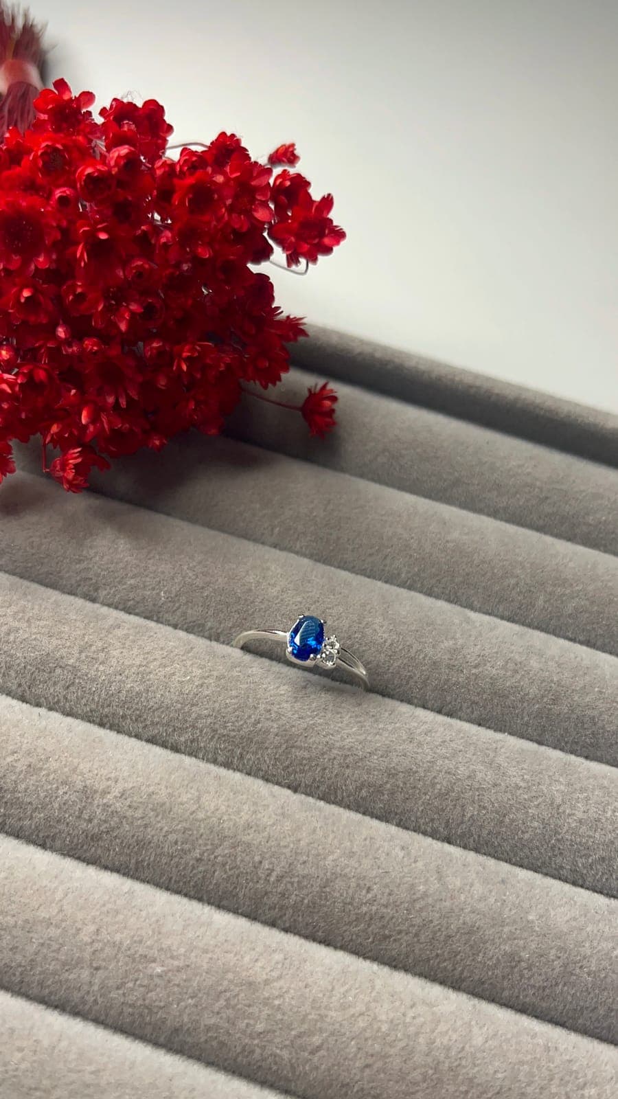 Anel Oval Azul Roial